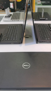 𝐋𝐚𝐩𝐭𝐨𝐩 𝐃𝐄𝐋𝐋 𝐋𝐚𝐭𝐢𝐭𝐮𝐝𝐞 𝟕𝟒𝟐𝟎 Refurbished