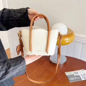 Grosir import jakarta 8033 Vio Tas Tirsoo Free Paper bag + Tag Label Tas Selempang Wanita Import Fashion 003