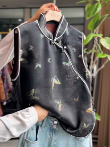 QINGNAER | Butterfly Print Embroidered Mandarin Collar Sleeveless Loose Blouse