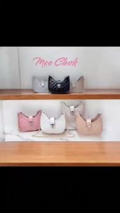 กระเป๋าสะพายทรงตัวยู สายโซ่ทอง PNK