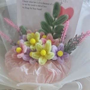 Boquet flowers made by fuzzy wire bouquet the best for gift for any occasion
