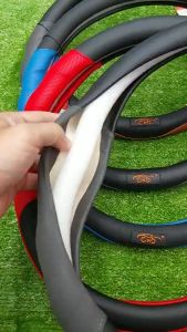 Bọc vô lăng ô tô da mềm mại cao cấp chính hãng CIND cầm chắc tay size M 37-38cm thông dụng xe 4 - 7 chổ