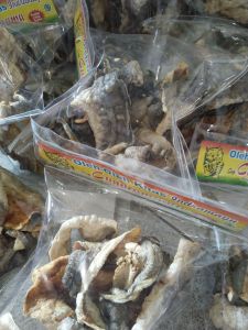 Kerupuk Kulit Ikan Remang kemasan 40gram paket isi 3 bungkus untuk camilan santai gurih kriuk banget