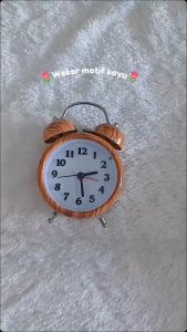 Jam Weker Kring Motif Kayu Jam Meja Beker Alarm Free Baterai