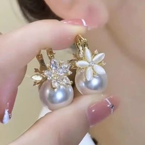ต่างหูไข่มุกสไตล์เกาหลีสุดหรูหรา เครื่องประดับแฟชั่นสำหรับผู้หญิง เครื่องประดับหูแบบอเนกประสงค์ ดีไซน์เก๋ไก๋และทันสมัย