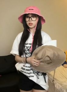 JACQUEMUS Hyuna Spring Summer Same Style Drawstring Lace-Up Metal Letter Canvas Raw Edge Sunshade Sunscreen Bucket Hat