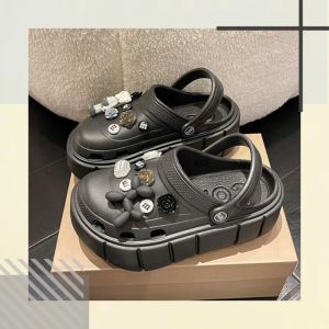 LHshoess มาแรงสุดๆ 🔥 ระบายอากาศได้ดี มีสายรัดส้น พื้นนิ่ม รองเท้ายางคุณภาพดี มีตัวการ์ตูนติดสูง ราคานี้ รับรองมีที่นี่เท่านั้น 💫