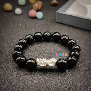 10 มม. พลัง พราว ปี่เซียะเงินแท้ โอนิกซ์ Onyx ของคุณ ณ รูปแบบของของการรู้อนาคต และมีโชคลาภ ผ่านพิธีบรรจุพูธ