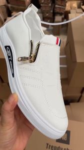 รองเท้าหนัง แฟชั่นลำลอง สำหรับผู้ชาย รองเท้าหนังชายหนุ่มธุรกิจทางการแบบลำลองสวมใส่รองเท้า รองเท้าทำงาน 🚚จัดส่งจากกรุงเทพฯ EU:39-44