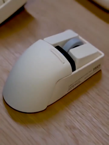 LOFREE 0E909 Wireless Bluetooth Mouse / Three Connection Mouse OLED Display Screen DPI 洛斐小翘鼠标