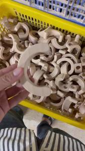 Bộ Khuếch Đại Gỗ Rắn Gỗ Thơm Trang Trí Xe Hơi Sáng Tạo Đống Củi Nhỏ Óc Chó Đen Chất Liệu Bắc Mỹ Gỗ Thơm Kéo Dài