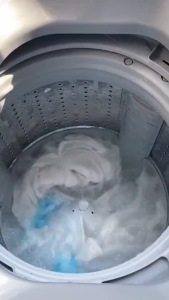 KERTAS PENYERAP WARNA CUCIAN PAKAIAN ANTI LUNTUR MESIN CUCI ISI 30 LEMBAR LAUNDRY KERTAS SERAP WARNA GROSIR