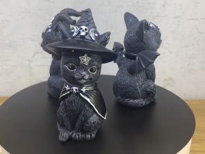 Garden Kitten Statue Figurine Magic Cat Resin Crafts Animal Decorations Witch Cat Sculpture Pug Cat Resin Outdoor Decor Nice