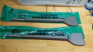 Mũi máy đục dẹp chuôi gài vuông 14x250x40mm hoặc 14x250x50mm hiệu Berrylion mũi đục máy bản lớn- Cửa Hàng Nam