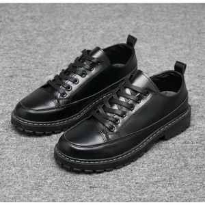 Sepatu pria dockmart