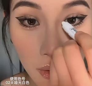 Sweet MINT ดินสออายแชโดว์ ปากกาไฮไลท์ดวงตา 8สี ประกายมุก สีชัด เนื้อแมตต์ กลิตเตอร์ กันน้ำ ติดทนนาน Lying Silkworm ดินสอ