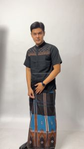 SARUNG ALJABARI BATIK GOYOR MOTIF TERBARU KEKINIAN GUS IQDAM