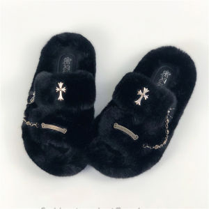 2024 New Womens Thick Bottom Slip-On Slippers Indoor Outdoor Wear Winter Home Comfortable Plush Fashionable Rubber Sole