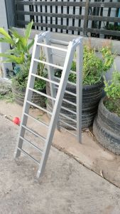 บันไดขึ้นรถมอเตอร์ไซค์