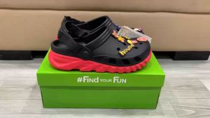 Giày sục crocs chuẩn xịn chống hôi chân nhựa tế bào êm mềm đúc liền khối siêu bền đi mưa lội nước đi biển Crocs band Duet Max II clog màu  đen đỏ