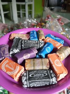 DODOL BUAH ANEKA RASA TERBAIK 1 kg OLEH OLEH KHAS GARUT VIRAL DODOL KERTAS WARNA WARNI