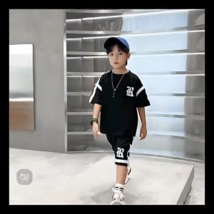 Bộ đồ đồ bộ bé trai ngắn tay mẫu IR từ 18-50kg 5-16 tuổi. Quần áo trẻ em mùa hè cộc tay cho bé thời trang phong cách năng động. Bảng size ở ảnh cuối