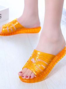 Womens Summer 2024 Crystal Plastic Transparent Wedge Heel Open-Toe Outdoor Slippers Comfortable Anti-Slip Mom Sandals
