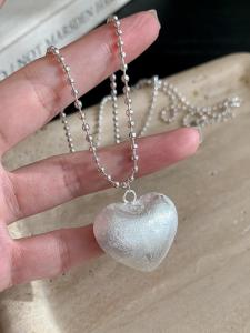 Silver Brushed Long Heart Necklace Luxury Feel Sweater Chain Fashionable Elegant Womens Fashion Jewelry Alloy Pendant