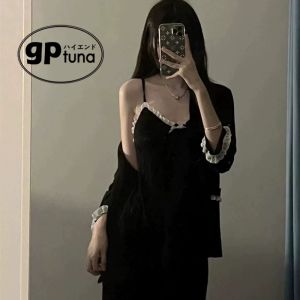 GPTUNA ชุดสามชิ้น ผู้หญิง ชุดนอน เซ็กซี่ บาง สายคล้อง ลูกไม้ ตัดเสื้อผ้าบ้าน สีดำ ลายดอก คอวี ความยาวปานกลาง เดรส