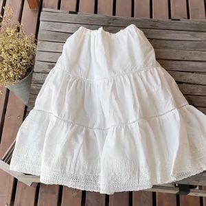 Chân Váy Xô Trắng Dáng Dài Bé Gái Phong Cách Hàn Quốc có lót trong hàng chuẩn Hãng Yukids