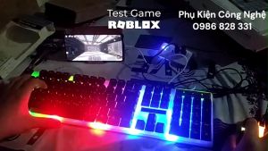 Hub USB Type-C ra 4 cổng USB kiêm giá đỡ cho Điện thoại mẫu mới 2025