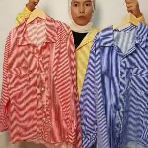 Kemeja Salur Wanita Long Sleeve dengan Gaya Oversize - Navy/Yellow/Red - Y&A Go Fashion