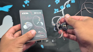 CCA Falcon Hifi In Ear Earphones 2DD Dynamic Driver Wired Stereo Bass Sound Game Headset 2Pin Detachable Cable