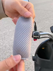 1 Cặp 4 Vỏ Bọc Lưới Tay Cầm Xe Máy Xe Đạp Thoáng Khí Chống Trơn Trượt Mồ hôi