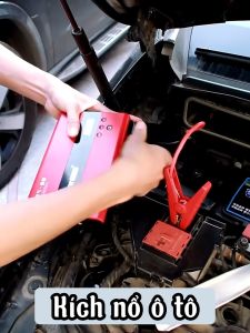 Bộ kích bình ắc quy và bơm lốp xe ô tô kích bình ac quy bơm lốp xe hơi tự động dung tích pin 69800 và 89800 MAH kích nổ ô tô xe máy đa năng 4 trong 1 tự động