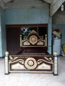 Termurah COD tempat tidur ukir jati