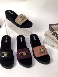 Sandal Wedges Wanita Selop Gesper Kekinian Terbaru