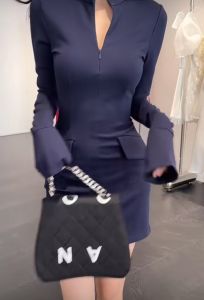 ชุดเดรสสั้นออกงานสีกรม แขนกระดิ่ง คอตั้ง มีซิปรูดด้านหน้า ใส่แบบโชว์อกได้ แต่งกระเป๋าหลอก2ข้าง ทรงเข้ารูป ชุดพีอาร์ #9163