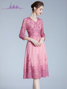 ชุดราตรีผู้หญิงวัยกลางคนคอวี ชุดเจ้าสาว ชุดกี่เพ้าผ้าลูกไม้สีพื้น กระโปรงทรงเอเข้ารูป ฤดูใบไม้ผลิ 2023