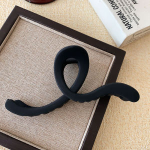 กิ๊บติดผมขนาดใหญ่แบบเรือธงสีเทาอ่อนสไตล์เรียบง่ายสำหรับผู้หญิง กิ๊บติดผมแบบเรือธงสุดเก๋ไก๋สำหรับผู้หญิงในฤดูร้อนปี 2024