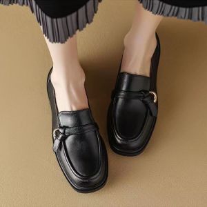 Womens Genuine Leather Slip-On round Toe Loafers Breathable Soft Surface Retro British Style Low Heel Fashion Single Shoes