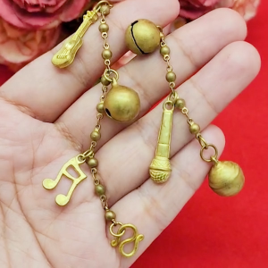 สร้อยข้อมืองานดิบทองเหลืองลายเม็ดพริกห้อยกระพรวนดนตรี ความยาว 7 นิ้ว แฟชั่น งานดิบไม่ได้ชุบ ทองเหลืองโบราณ พร้อมส่ง