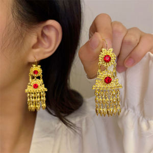 Elegant Long Red Gemstone Fringed Earrings Womens Simulated Gold Alloy Fashionable Thai Style Ear Jewelry Fresh out
