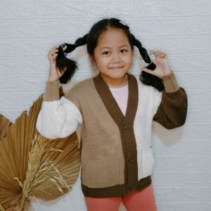 Mengenal Lova Eireen Kids Cardy MIX