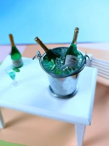 Miniature Simulation Diy Scene Model Food Toy Ice Bucket Champagne