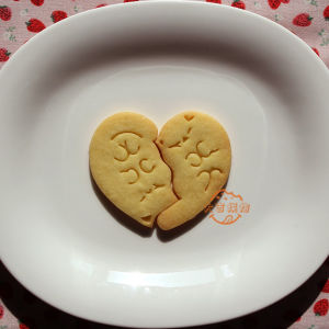 Cute Cat Heart Shaped Puzzle Cookies Valentines Day 520 Creative Dessert Baking Tools Cartoon Style PLA Material