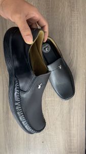 Sepatu Kulit Pria Kasual Slip On