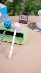 Bút Gel Từ Tính Nổi Trên Không Giảm Stress Dùng Cho Học Sinh & Văn Phòng Cơ Chế Xoay Chất Liệu Nhựa