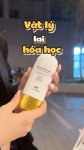KEM CHỐNG NẮNG NÂNG TONE TỰ NHIÊN VENUKO 60ML SPF 50+ PA ++++