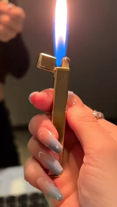 Mini Lighter flame lighter metal simple creative ladies lighter